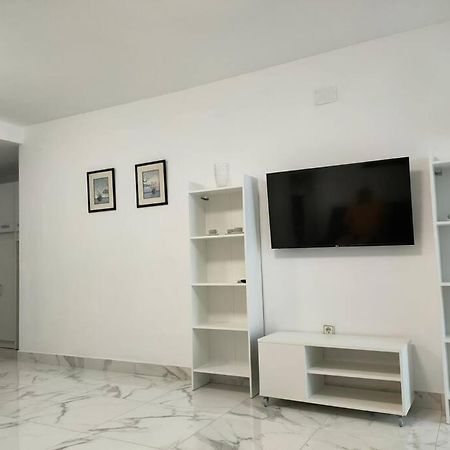 Apartament Flamingo Z Basenem Torrevieja Exteriér fotografie
