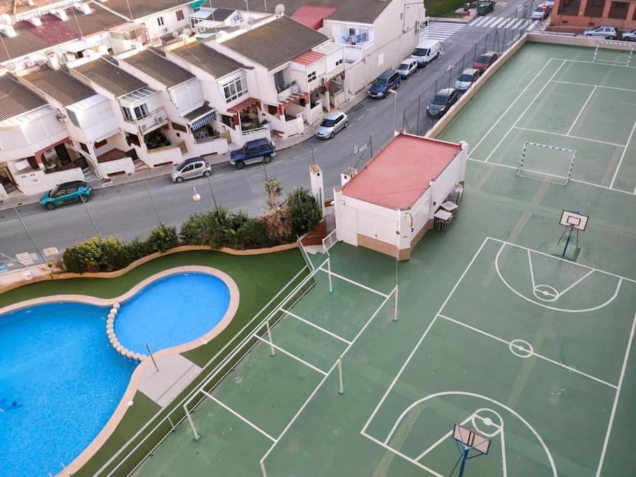 Apartament Flamingo Z Basenem Torrevieja Exteriér fotografie